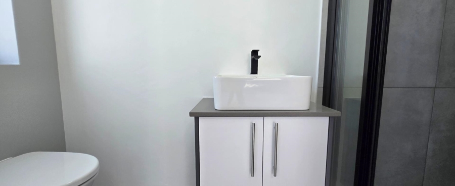 5 Bedroom Property for Sale in Kleinbaai Western Cape